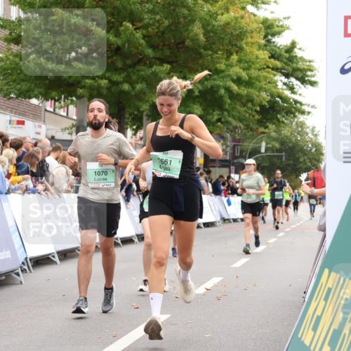 21.09.2025 - PSD Bank Halbmarathon Strokosch-Dieckow http://msf.ph/oto/8932718 21.09.2025 12:20:05 Ziel 1070, 1661, 2714, 3111, 3264, 3265, 3347, 3528, 3567, 3672, 3678, 4067 meine-sportfotos.de