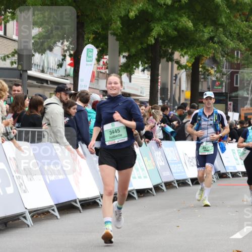 21.09.2025 - PSD Bank Halbmarathon Strokosch-Dieckow http://msf.ph/oto/8932791 21.09.2025 12:20:25 Ziel 1151, 1152, 3385, 3445 meine-sportfotos.de