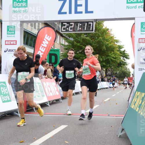 21.09.2025 - PSD Bank Halbmarathon Strokosch-Dieckow http://msf.ph/oto/8932842 21.09.2025 12:20:40 Ziel 1176, 1235, 2211, 3051, 3052, 3493, 3494, 3756 meine-sportfotos.de