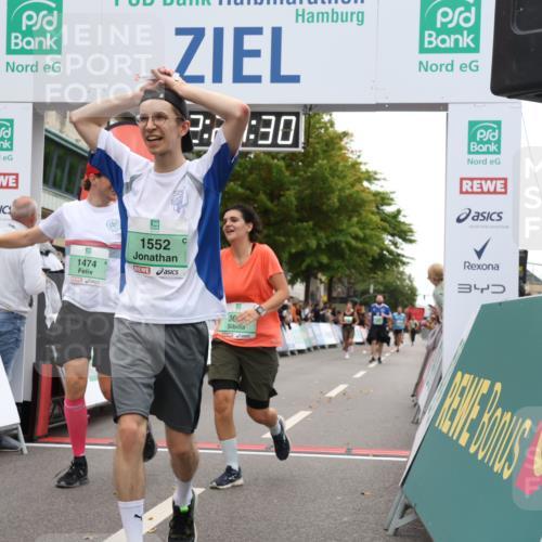 21.09.2025 - PSD Bank Halbmarathon Strokosch-Dieckow http://msf.ph/oto/8932884 21.09.2025 12:20:54 Ziel 1208, 1474, 1552, 3690 meine-sportfotos.de