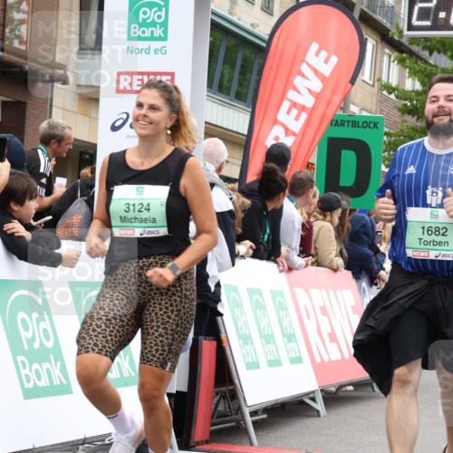 21.09.2025 - PSD Bank Halbmarathon Strokosch-Dieckow http://msf.ph/oto/8932895 21.09.2025 12:21:01 Ziel 1054, 1474, 1682, 3124, 3296, 3643, 3690 meine-sportfotos.de