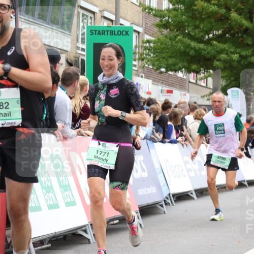 21.09.2025 - PSD Bank Halbmarathon Strokosch-Dieckow http://msf.ph/oto/8932940 21.09.2025 12:21:12 Ziel 1054, 1604, 1605, 1771, 2882, 3246, 3296, 3643, 3644, 3681, 3798 meine-sportfotos.de