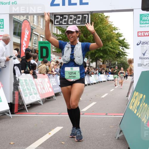 21.09.2025 - PSD Bank Halbmarathon Strokosch-Dieckow http://msf.ph/oto/8933039 21.09.2025 12:21:50 Ziel 1214, 2905, 3409, 3694 meine-sportfotos.de