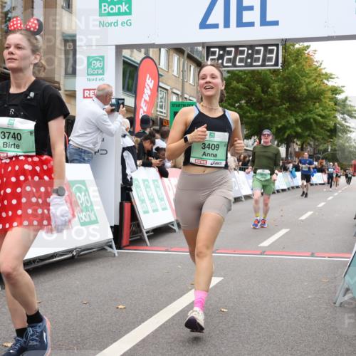 21.09.2025 - PSD Bank Halbmarathon Strokosch-Dieckow http://msf.ph/oto/8933068 21.09.2025 12:21:56 Ziel 1214, 3409, 3679, 3694 meine-sportfotos.de