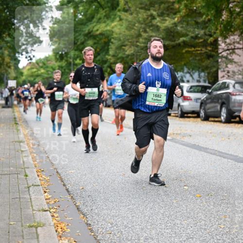 21.09.2025 - PSD Bank Halbmarathon Dr. Thomas Lammeyer http://msf.ph/oto/8933093 21.09.2025 10:53:50 Laufen 3455, 1682, 1244 meine-sportfotos.de