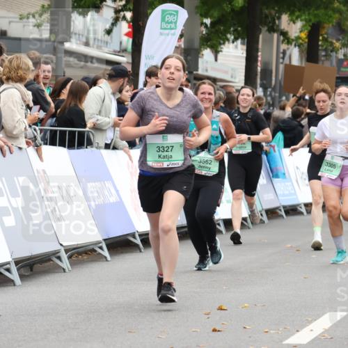 21.09.2025 - PSD Bank Halbmarathon Strokosch-Dieckow http://msf.ph/oto/8933135 21.09.2025 12:22:11 Ziel 1551, 3327, 3629, 4030 meine-sportfotos.de