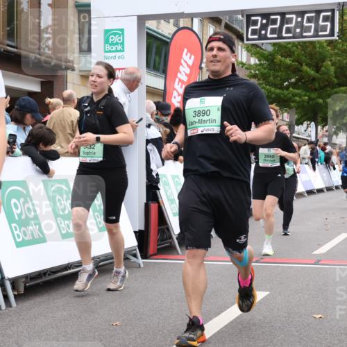 21.09.2025 - PSD Bank Halbmarathon Strokosch-Dieckow http://msf.ph/oto/8933171 21.09.2025 12:22:18 Ziel 2560, 3305, 3327, 3432, 3562, 3636, 3890 meine-sportfotos.de