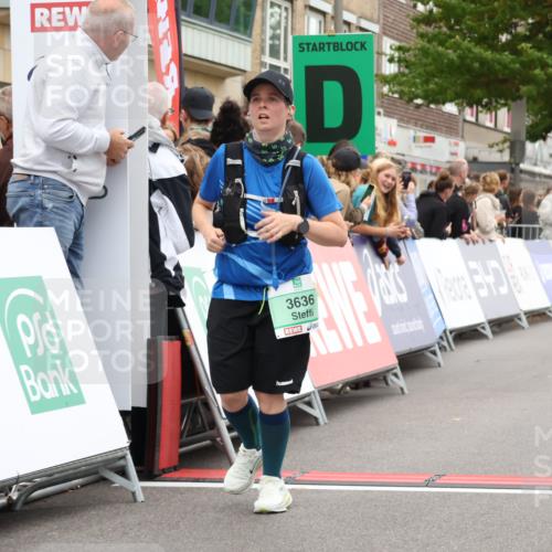 21.09.2025 - PSD Bank Halbmarathon Strokosch-Dieckow http://msf.ph/oto/8933188 21.09.2025 12:22:21 Ziel 2560, 3305, 3327, 3432, 3562, 3636, 3890 meine-sportfotos.de