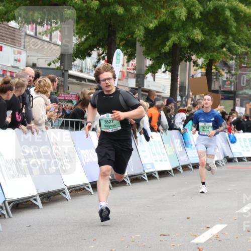 21.09.2025 - PSD Bank Halbmarathon Strokosch-Dieckow http://msf.ph/oto/8933215 21.09.2025 12:22:43 Ziel 3621 meine-sportfotos.de