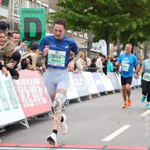 21.09.2025 - PSD Bank Halbmarathon Strokosch-Dieckow http://msf.ph/oto/8933235 21.09.2025 12:22:48 Ziel 1148, 1149, 3621, 3754, 4008 meine-sportfotos.de