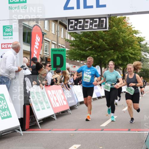 21.09.2025 - PSD Bank Halbmarathon Strokosch-Dieckow http://msf.ph/oto/8933246 21.09.2025 12:22:50 Ziel 1148, 1149, 3430, 3621, 3754, 4008 meine-sportfotos.de