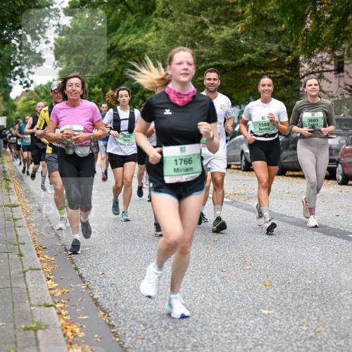 21.09.2025 - PSD Bank Halbmarathon Dr. Thomas Lammeyer http://msf.ph/oto/8933297 21.09.2025 10:54:10 Laufen 3698, 1766, 1589, 3683, 4915 meine-sportfotos.de