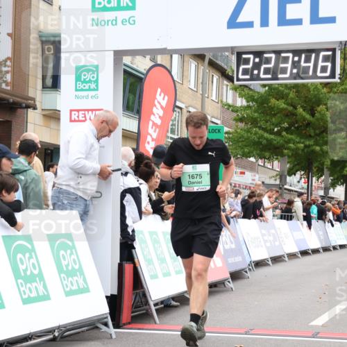 21.09.2025 - PSD Bank Halbmarathon Strokosch-Dieckow http://msf.ph/oto/8933325 21.09.2025 12:23:09 Ziel 1295, 1675, 3724, 3765 meine-sportfotos.de