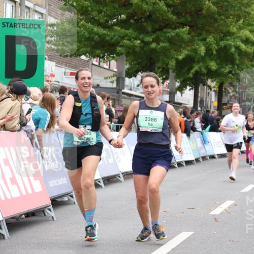 21.09.2025 - PSD Bank Halbmarathon Strokosch-Dieckow http://msf.ph/oto/8933396 21.09.2025 12:23:38 Ziel 3300, 3386, 3515 meine-sportfotos.de