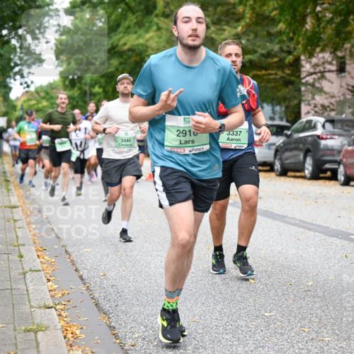 21.09.2025 - PSD Bank Halbmarathon Dr. Thomas Lammeyer http://msf.ph/oto/8933397 21.09.2025 10:54:20 Laufen 3444, 2916, 3337 meine-sportfotos.de