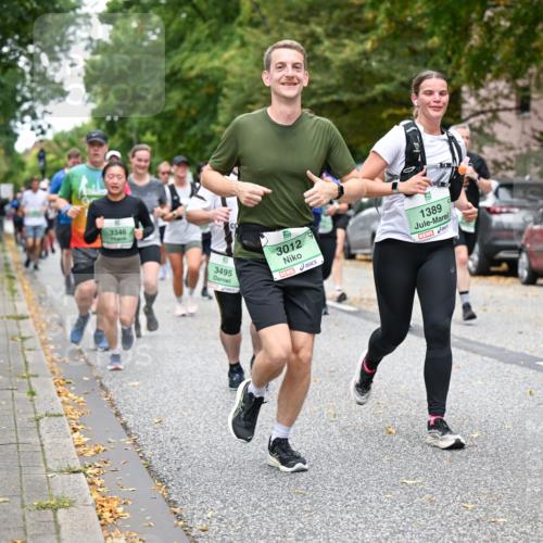 21.09.2025 - PSD Bank Halbmarathon Dr. Thomas Lammeyer http://msf.ph/oto/8933443 21.09.2025 10:54:24 Laufen 3346, 3495, 3012, 9, 1389, 634 meine-sportfotos.de