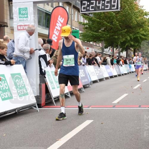 21.09.2025 - PSD Bank Halbmarathon Strokosch-Dieckow http://msf.ph/oto/8933567 21.09.2025 12:24:22 Ziel 1498, 1499, 3419 meine-sportfotos.de