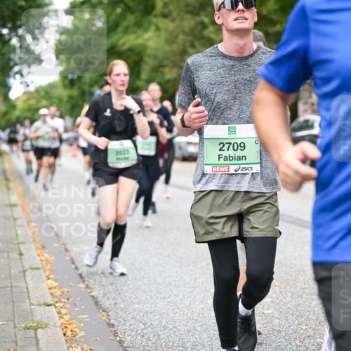21.09.2025 - PSD Bank Halbmarathon Dr. Thomas Lammeyer http://msf.ph/oto/8933635 21.09.2025 10:54:44 Laufen 3523, 2709, 1119 meine-sportfotos.de