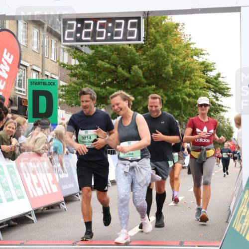 21.09.2025 - PSD Bank Halbmarathon Strokosch-Dieckow http://msf.ph/oto/8933654 21.09.2025 12:24:59 Ziel 2846, 3143, 3214, 3263, 3762 meine-sportfotos.de