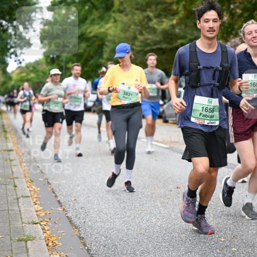 21.09.2025 - PSD Bank Halbmarathon Dr. Thomas Lammeyer http://msf.ph/oto/8933666 21.09.2025 10:54:47 Laufen 3831, 1655, 1654, 3035 meine-sportfotos.de