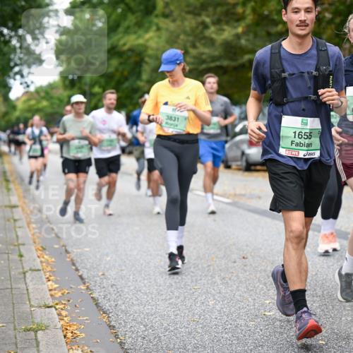 21.09.2025 - PSD Bank Halbmarathon Dr. Thomas Lammeyer http://msf.ph/oto/8933667 21.09.2025 10:54:47 Laufen 3831, 1655, 1654, 30 meine-sportfotos.de