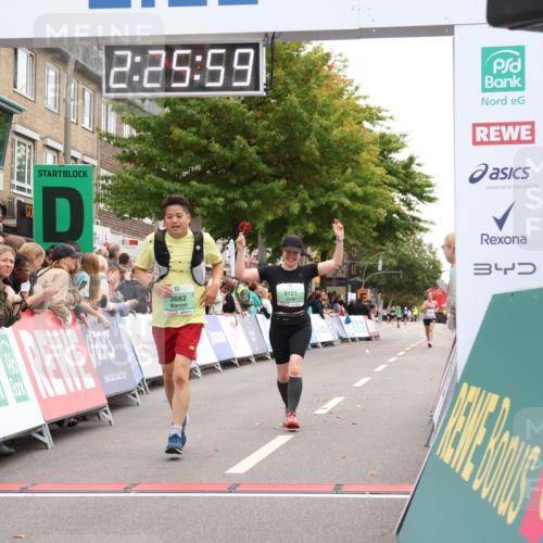21.09.2025 - PSD Bank Halbmarathon Strokosch-Dieckow http://msf.ph/oto/8933727 21.09.2025 12:25:23 Ziel 1361, 3121, 3436, 3654, 3682 meine-sportfotos.de