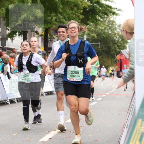 21.09.2025 - PSD Bank Halbmarathon Strokosch-Dieckow http://msf.ph/oto/8933797 21.09.2025 12:26:06 Ziel 2975, 3258, 3429, 3631 meine-sportfotos.de