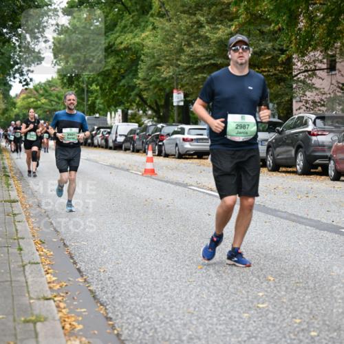 21.09.2025 - PSD Bank Halbmarathon Dr. Thomas Lammeyer http://msf.ph/oto/8933827 21.09.2025 10:55:11 Laufen 3501, 2987, 4915 meine-sportfotos.de