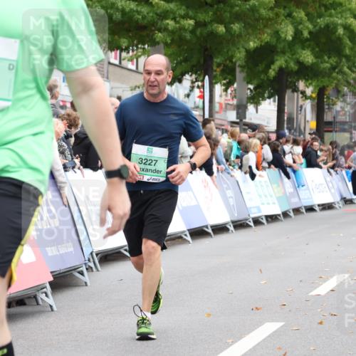 21.09.2025 - PSD Bank Halbmarathon Strokosch-Dieckow http://msf.ph/oto/8933861 21.09.2025 12:26:17 Ziel 2975, 3227, 3504, 3631, 3829 meine-sportfotos.de
