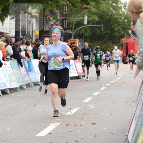 21.09.2025 - PSD Bank Halbmarathon Strokosch-Dieckow http://msf.ph/oto/8933871 21.09.2025 12:26:20 Ziel 3206, 3227, 3504, 3829 meine-sportfotos.de