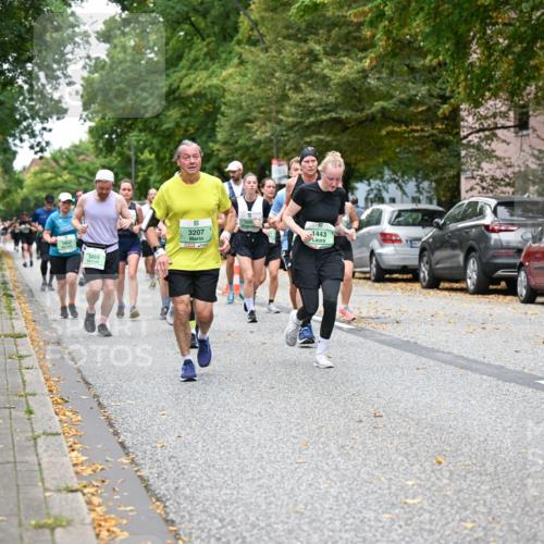 21.09.2025 - PSD Bank Halbmarathon Dr. Thomas Lammeyer http://msf.ph/oto/8933936 21.09.2025 10:55:29 Laufen 1652, 3265, 3207, 105, 1443, 4915 meine-sportfotos.de