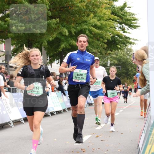 21.09.2025 - PSD Bank Halbmarathon Strokosch-Dieckow http://msf.ph/oto/8933942 21.09.2025 12:26:40 Ziel 1681, 2900, 2903, 2950, 3514, 3686, 3813 meine-sportfotos.de