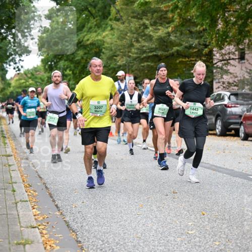 21.09.2025 - PSD Bank Halbmarathon Dr. Thomas Lammeyer http://msf.ph/oto/8933946 21.09.2025 10:55:30 Laufen 1652, 3265, 1443, 1054, 3527, 3207, 4915 meine-sportfotos.de