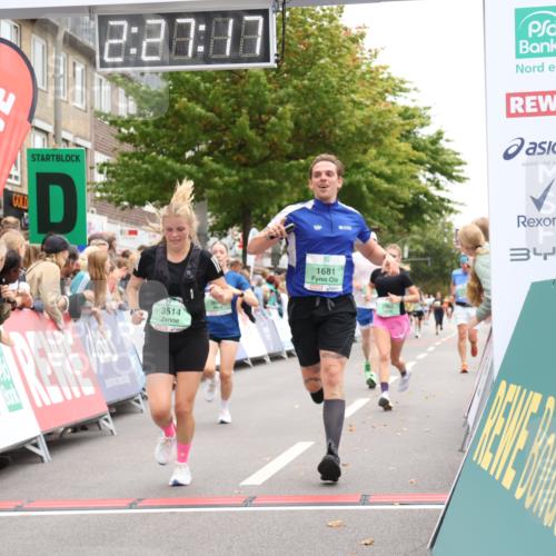 21.09.2025 - PSD Bank Halbmarathon Strokosch-Dieckow http://msf.ph/oto/8933948 21.09.2025 12:26:41 Ziel 1681, 2900, 2903, 2950, 3276, 3514, 3686, 3813 meine-sportfotos.de