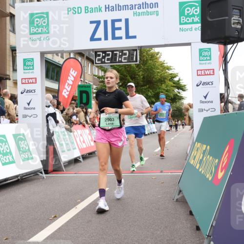 21.09.2025 - PSD Bank Halbmarathon Strokosch-Dieckow http://msf.ph/oto/8933968 21.09.2025 12:26:44 Ziel 1681, 2903, 3276, 3514, 3686, 3813 meine-sportfotos.de