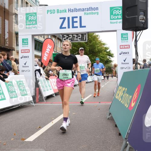 21.09.2025 - PSD Bank Halbmarathon Strokosch-Dieckow http://msf.ph/oto/8933970 21.09.2025 12:26:44 Ziel 1681, 2903, 3276, 3514, 3686, 3813 meine-sportfotos.de