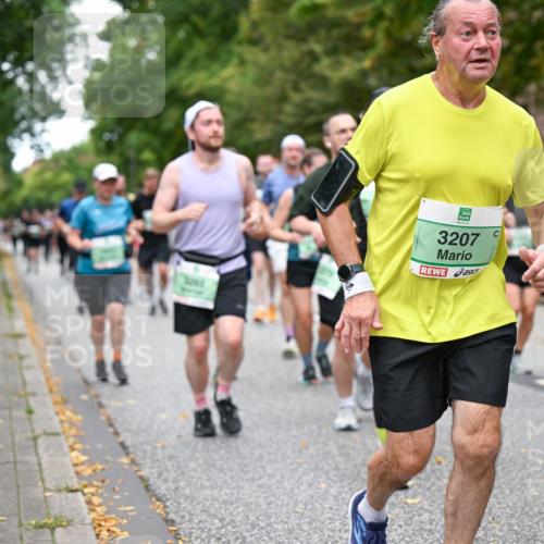 21.09.2025 - PSD Bank Halbmarathon Dr. Thomas Lammeyer http://msf.ph/oto/8933974 21.09.2025 10:55:32 Laufen 3207, 3527 meine-sportfotos.de