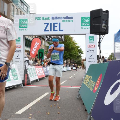 21.09.2025 - PSD Bank Halbmarathon Strokosch-Dieckow http://msf.ph/oto/8933980 21.09.2025 12:26:48 Ziel 1681, 2903, 3276, 3514, 3686, 3813 meine-sportfotos.de