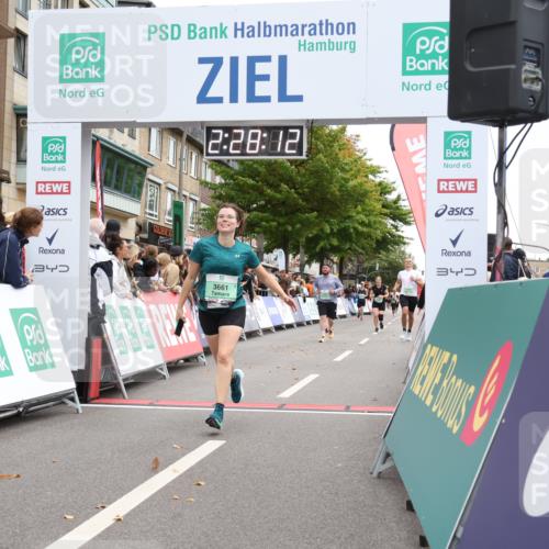 21.09.2025 - PSD Bank Halbmarathon Strokosch-Dieckow http://msf.ph/oto/8934138 21.09.2025 12:27:35 Ziel 1269, 1270, 1362, 3451, 3661, 3989 meine-sportfotos.de