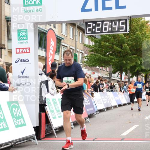 21.09.2025 - PSD Bank Halbmarathon Strokosch-Dieckow http://msf.ph/oto/8934230 21.09.2025 12:28:08 Ziel 1677, 3481, 3507, 3594 meine-sportfotos.de