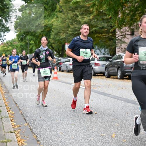 21.09.2025 - PSD Bank Halbmarathon Dr. Thomas Lammeyer http://msf.ph/oto/8934288 21.09.2025 10:56:16 Laufen 1771, 60, 3594, 3508, 4915 meine-sportfotos.de