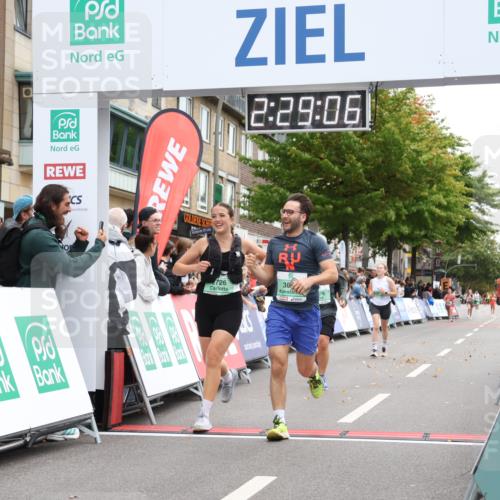 21.09.2025 - PSD Bank Halbmarathon Strokosch-Dieckow http://msf.ph/oto/8934320 21.09.2025 12:28:30 Ziel 2726, 3000, 3422, 3658, 3776 meine-sportfotos.de