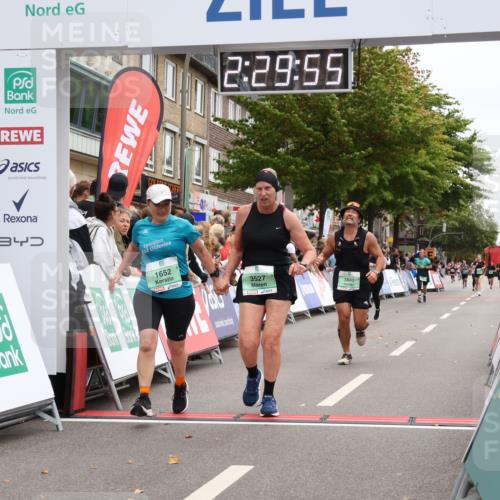 21.09.2025 - PSD Bank Halbmarathon Strokosch-Dieckow http://msf.ph/oto/8934473 21.09.2025 12:29:18 Ziel 1652, 3527, 3633, 3880 meine-sportfotos.de