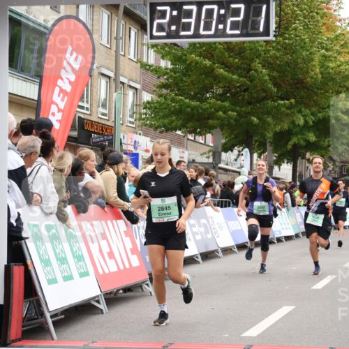 21.09.2025 - PSD Bank Halbmarathon Strokosch-Dieckow http://msf.ph/oto/8934501 21.09.2025 12:29:45 Ziel 1389, 2845, 3012, 3592, 3614, 3625, 3741 meine-sportfotos.de