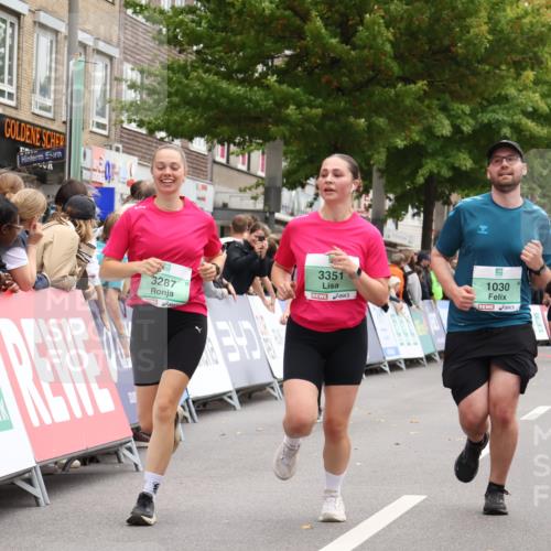 21.09.2025 - PSD Bank Halbmarathon Strokosch-Dieckow http://msf.ph/oto/8934571 21.09.2025 12:30:12 Ziel 1030, 1467, 1468, 2667, 3287, 3351 meine-sportfotos.de