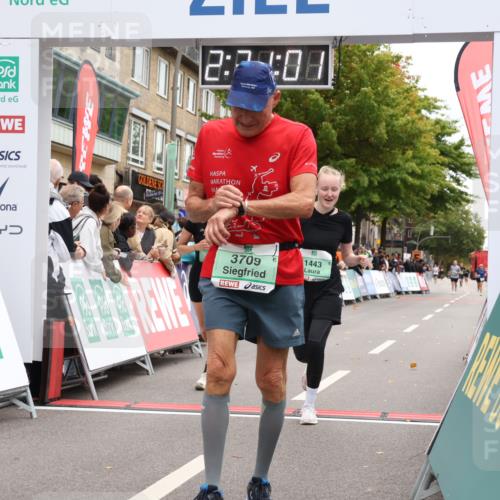 21.09.2025 - PSD Bank Halbmarathon Strokosch-Dieckow http://msf.ph/oto/8934616 21.09.2025 12:30:25 Ziel 1443, 3709, 4043 meine-sportfotos.de