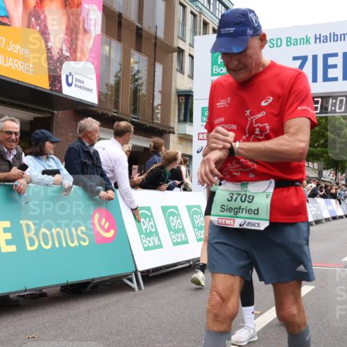 21.09.2025 - PSD Bank Halbmarathon Strokosch-Dieckow http://msf.ph/oto/8934621 21.09.2025 12:30:27 Ziel 1443, 3709, 4043 meine-sportfotos.de