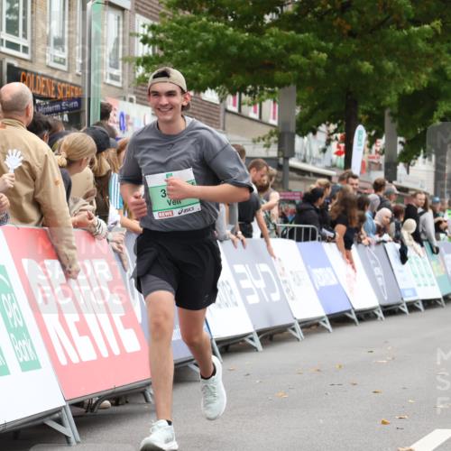 21.09.2025 - PSD Bank Halbmarathon Strokosch-Dieckow http://msf.ph/oto/8934854 21.09.2025 12:31:59 Ziel 2916, 3626 meine-sportfotos.de