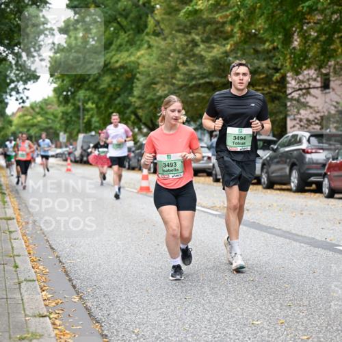 21.09.2025 - PSD Bank Halbmarathon Dr. Thomas Lammeyer http://msf.ph/oto/8934860 21.09.2025 10:57:21 Laufen 3493, 5, 3494, 4915 meine-sportfotos.de