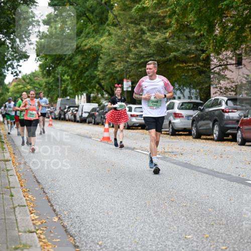 21.09.2025 - PSD Bank Halbmarathon Dr. Thomas Lammeyer http://msf.ph/oto/8934883 21.09.2025 10:57:25 Laufen 3490, 2948, 4915 meine-sportfotos.de